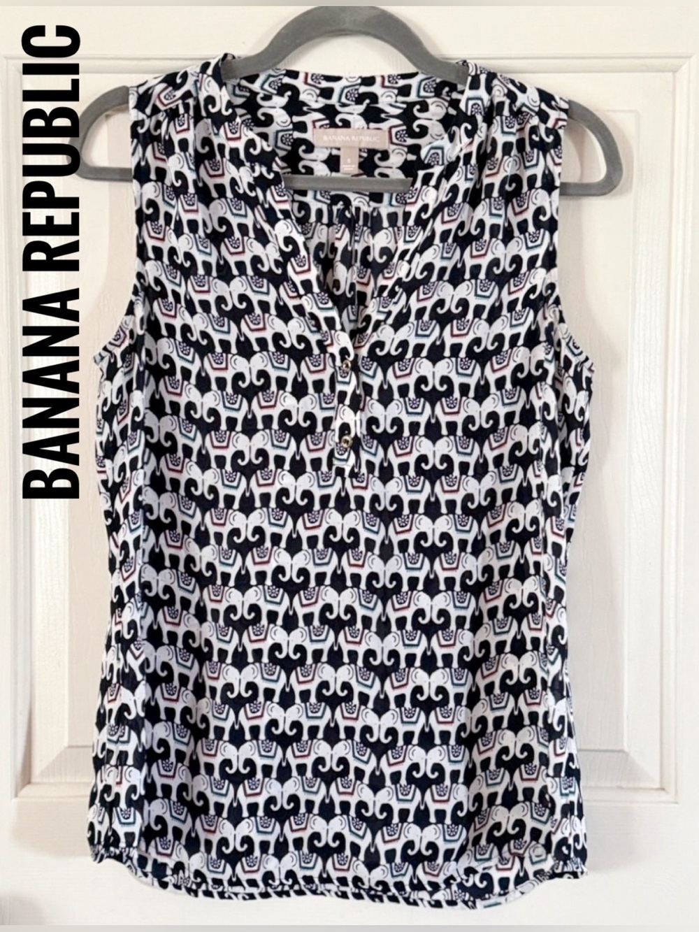 * Banana Republic Sleeveless Navy and White Top
